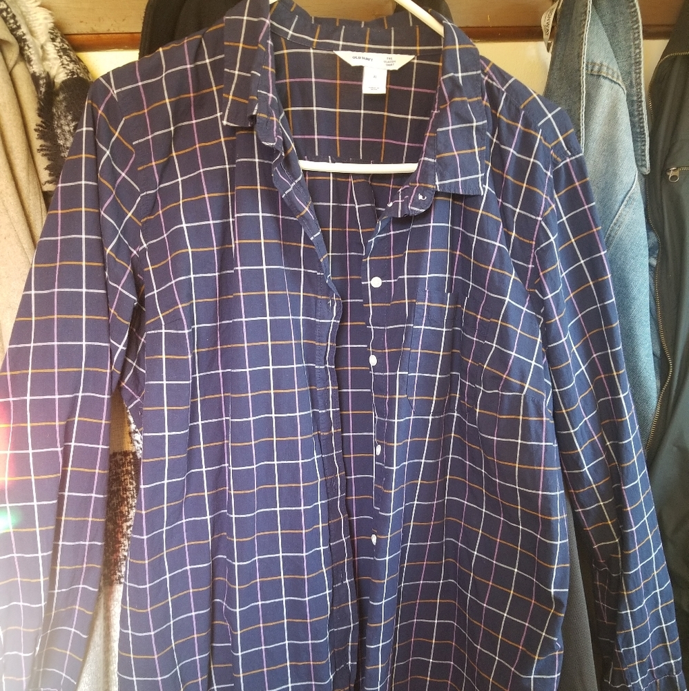 Lightweight button up